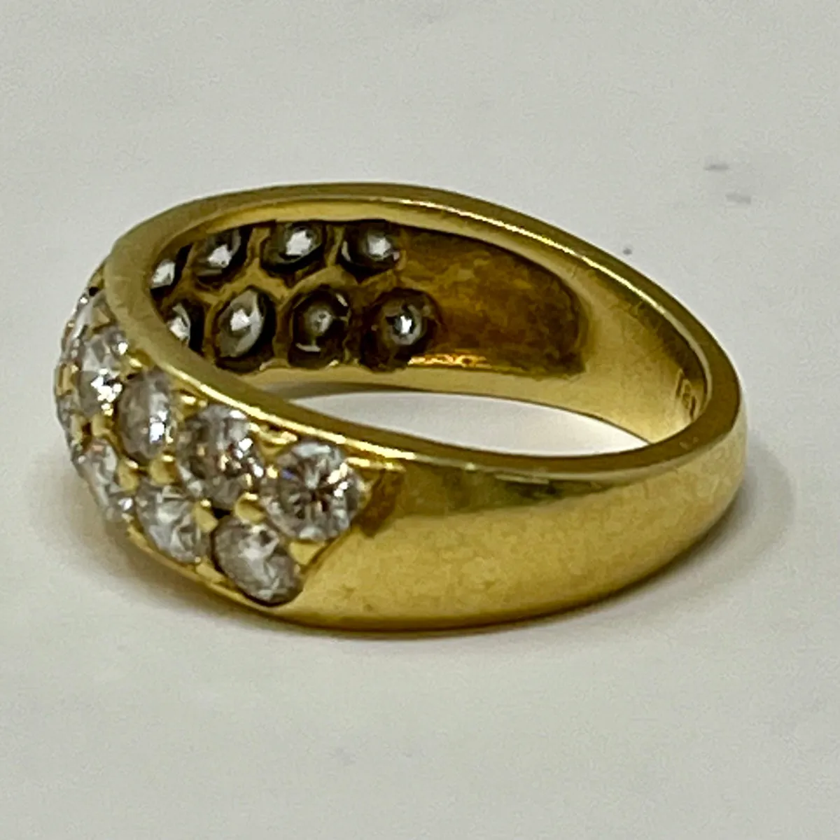 18K Gold Ring with 20 Diamonds