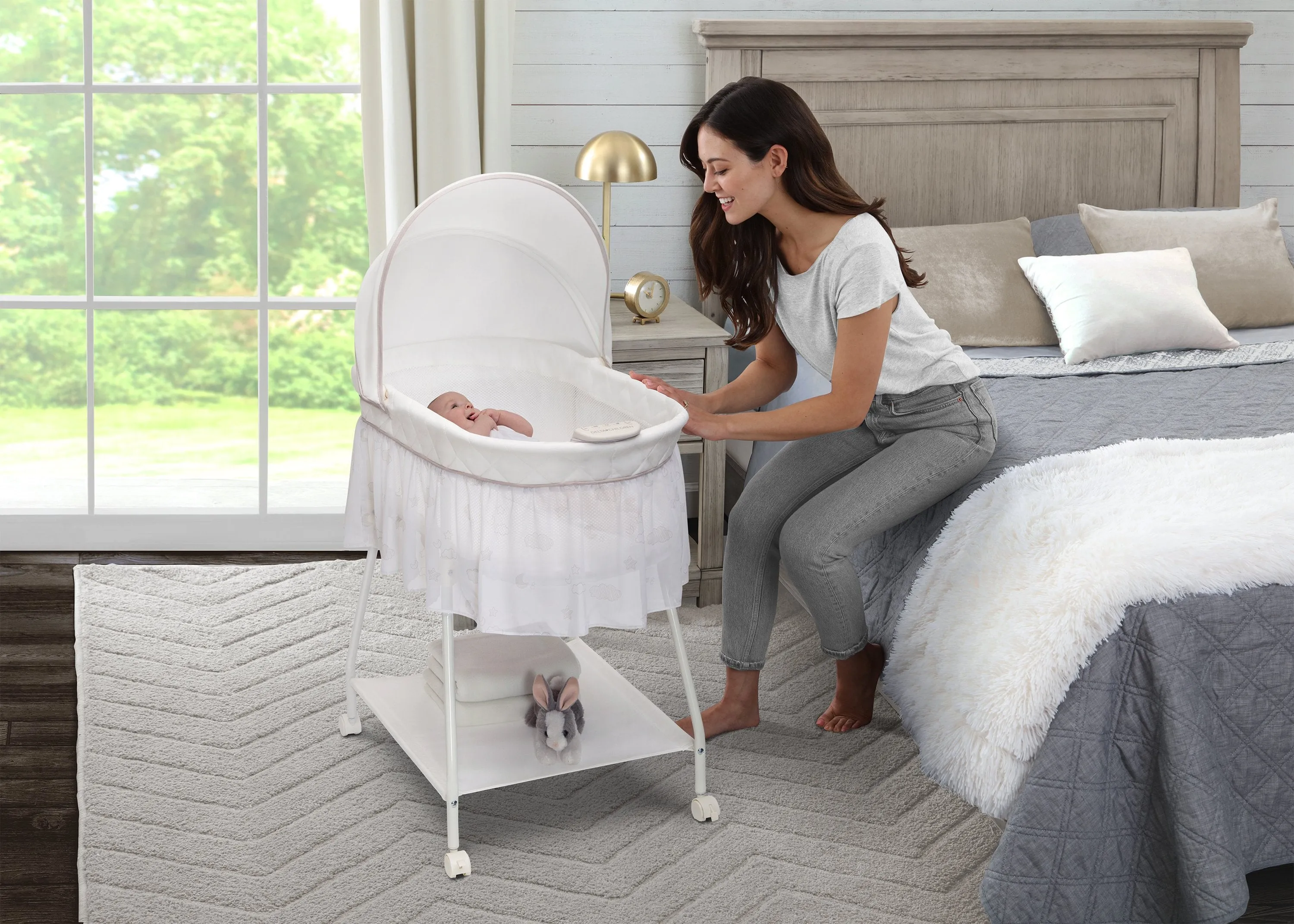 Classic Breeze Bassinet