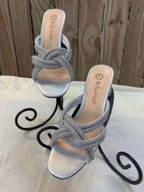 NWT BELLA-VITA SHOES 7M Silver OPEN TOE Shoes