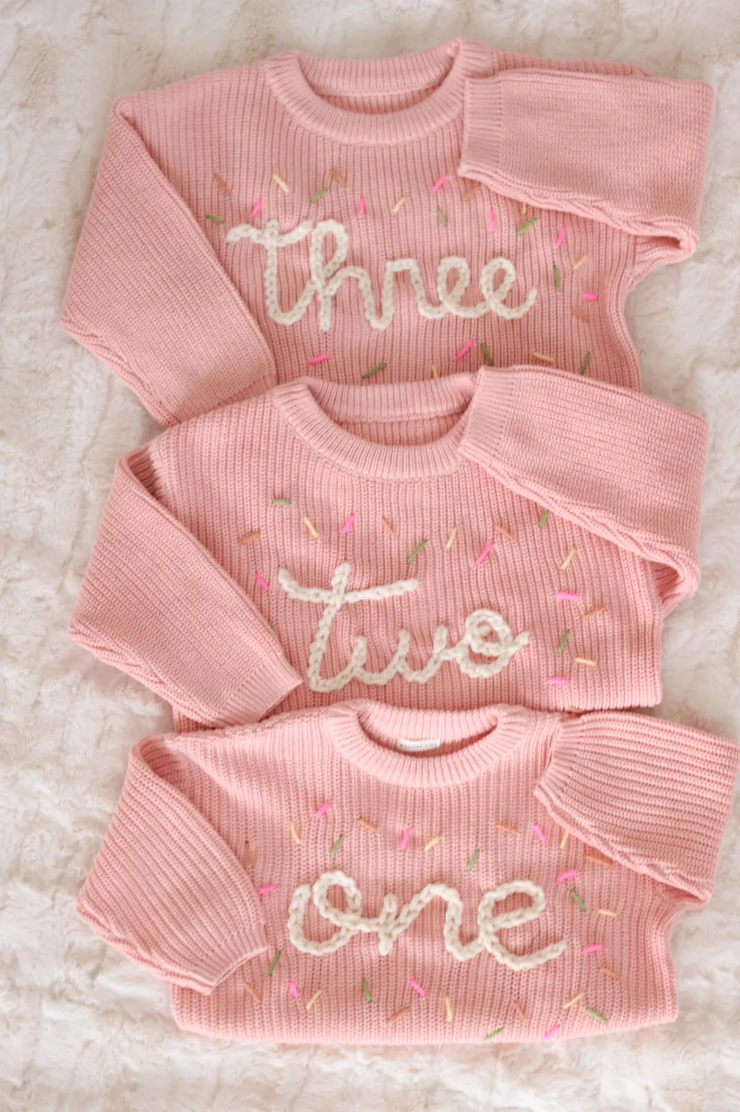 ONE Hand-embroidered Chunky Sweater - Pink