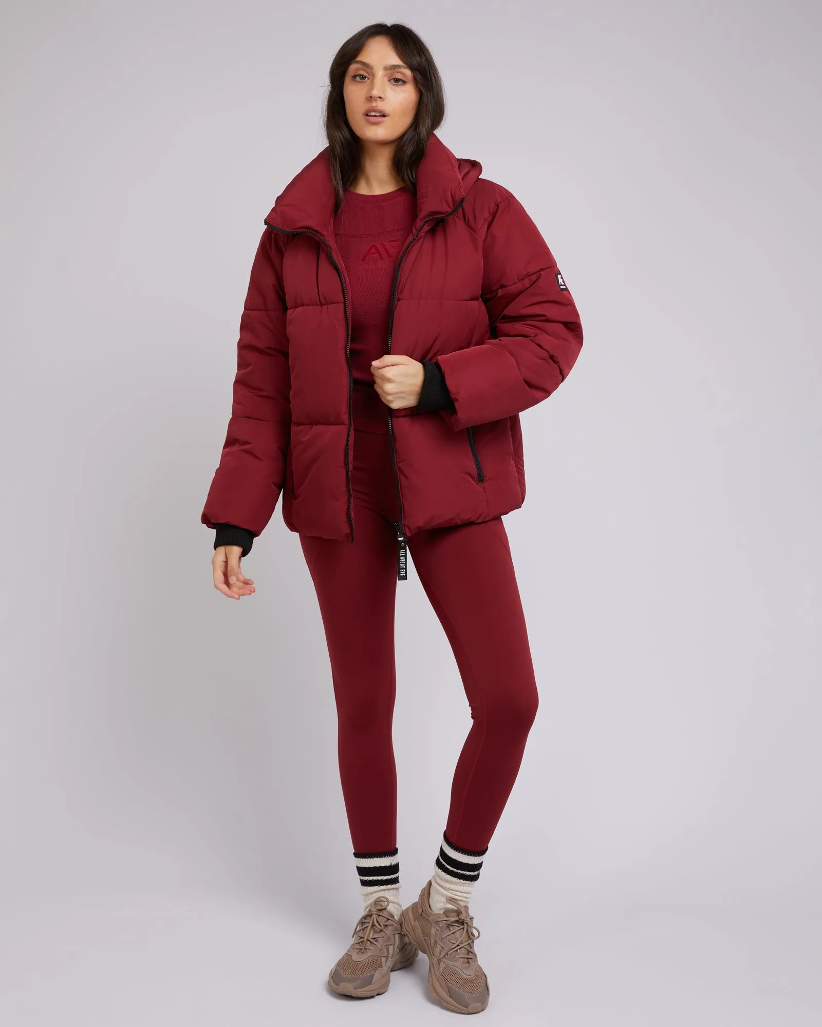 Remi Luxe Puffer Port