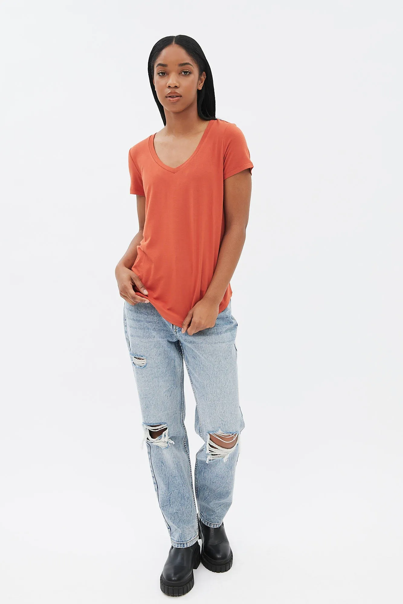 Short Sleeve V-Neck Relaxed Tee